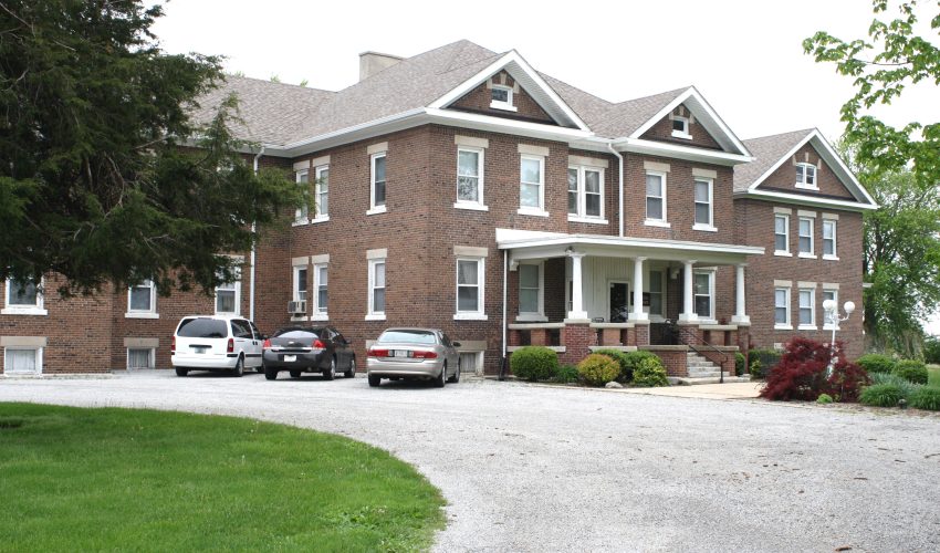 Carroll County Home--Facade--James Glass 5-2016