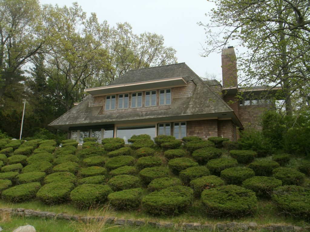 John Lloyd Wright integrated houses into the northwest Indiana dunescape with such nicknames as “House of Tile,” “Pagoda House,” “Shangri-La,” and “Early Bird.” (Pictured) (Photo: Kurt Garner)
