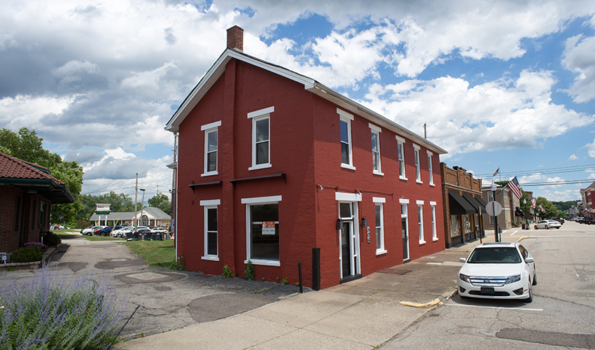 Neaman Hotel, Aurora
