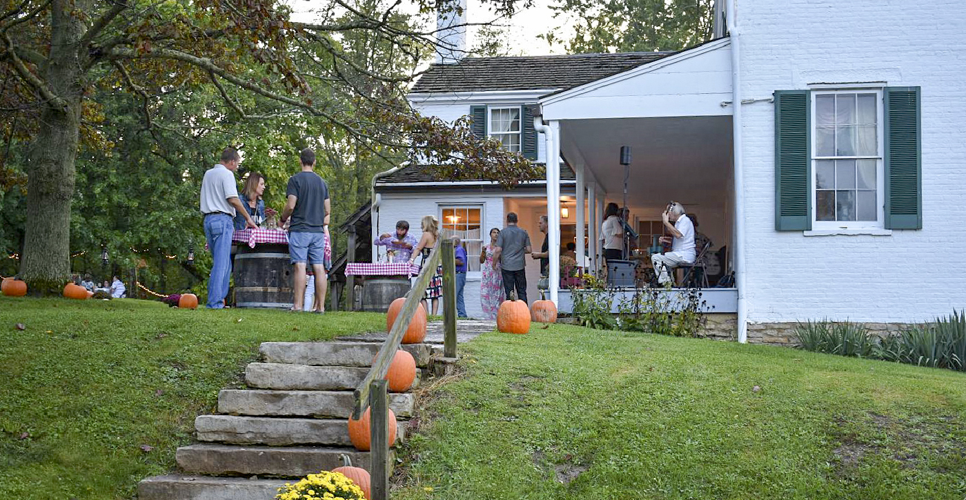 Wine Down on the Farm, Huddleston Farmhouse