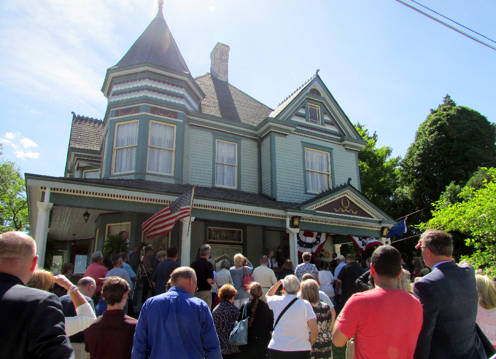 Kunz-Hartman House Ribbon Cutting 2019