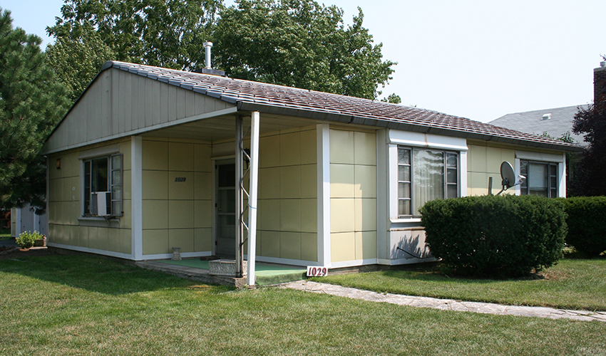 HHS-Lustron-IndplsIMG_1070