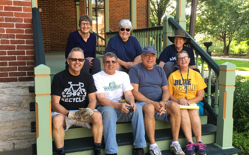 Volunteer Gardeners