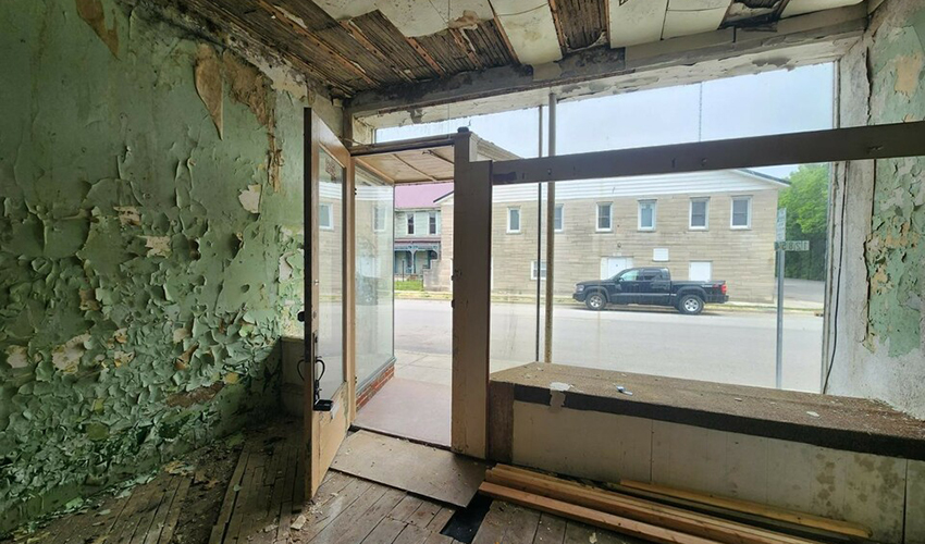 Dillsboro-interior