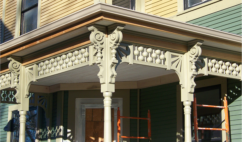 196 E Main Wabash Porch