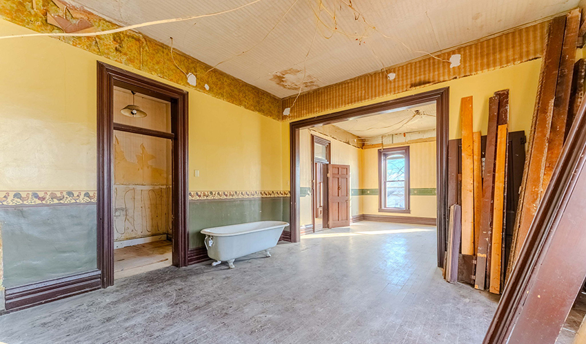 218 E Main Interior 7